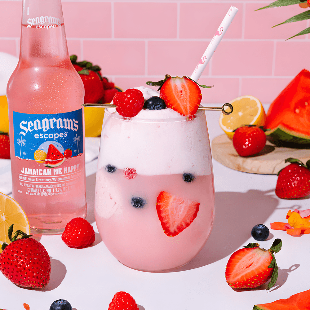 Boozy Berry Float | Seagram's Escapes